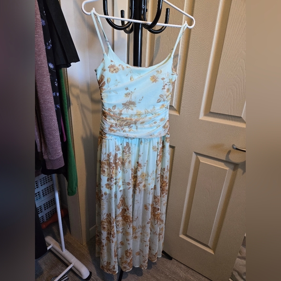 SOLDAbercrombie & Fitch Light Blue and Brown Midi Dress - Picture 3 of 8